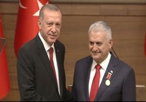 Binali Yıldırım ı Ağlatan Tören